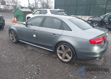 2013 Audi S4 3.0T Premium Plus z USA, uszkodzony, nr VIN WAUBGAFL6DA203645